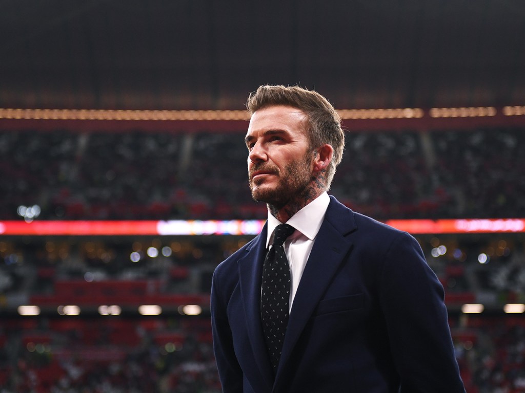 David Beckham: El hombre que pasó de estrella del fútbol a ícono de estilo mundial